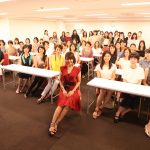 鈴木実歩さんと集合写真正面